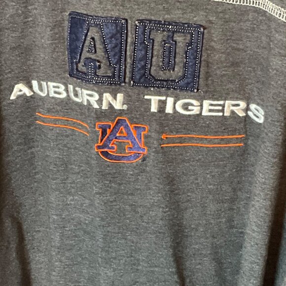 Active Auburn University Gray Pullover Shirt XL Embroidered Team Name‎ and Logo - Picture 3 of 6